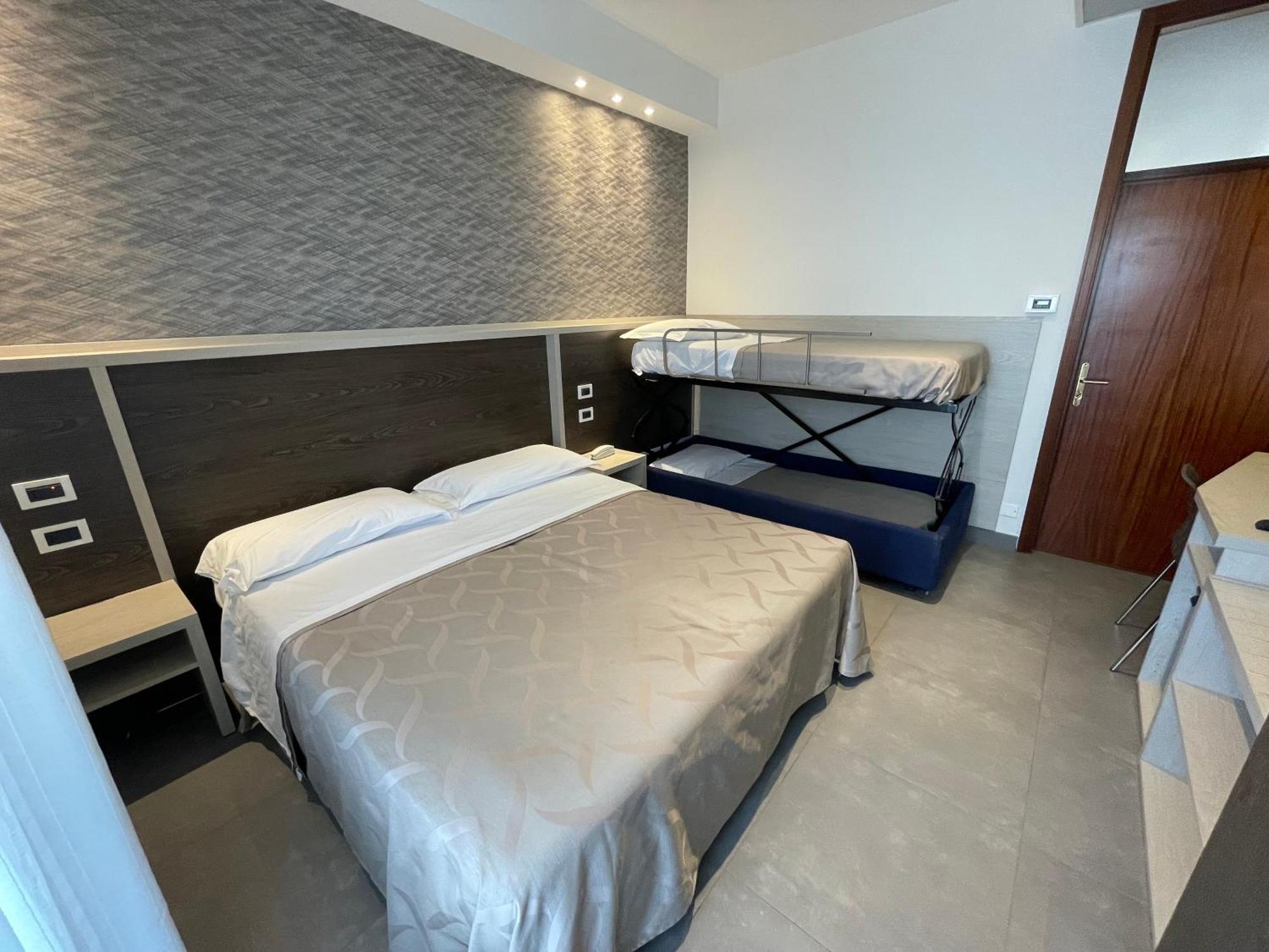 Cavour 3*